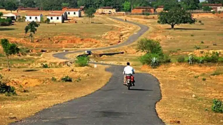 मोठा निर्णय : राज्यात ‘मातोश्री ग्रामसमृद्धी शेत/पाणंद रस्ते योजना’ राबविणार निर्णय