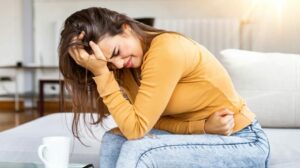 Periods Cramps | मासिक पाळीतील असाह्य वेदनांपासून त्रस्त आहात? तर करा 'हे' घरगुती उपाय