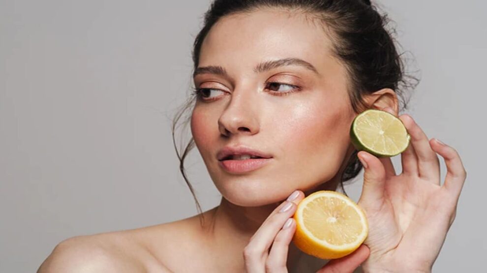 Glowing Skin | त्वचेला चमकदार बनवण्यासाठी लिंबाचा 'या' पद्धतीने करा वापर